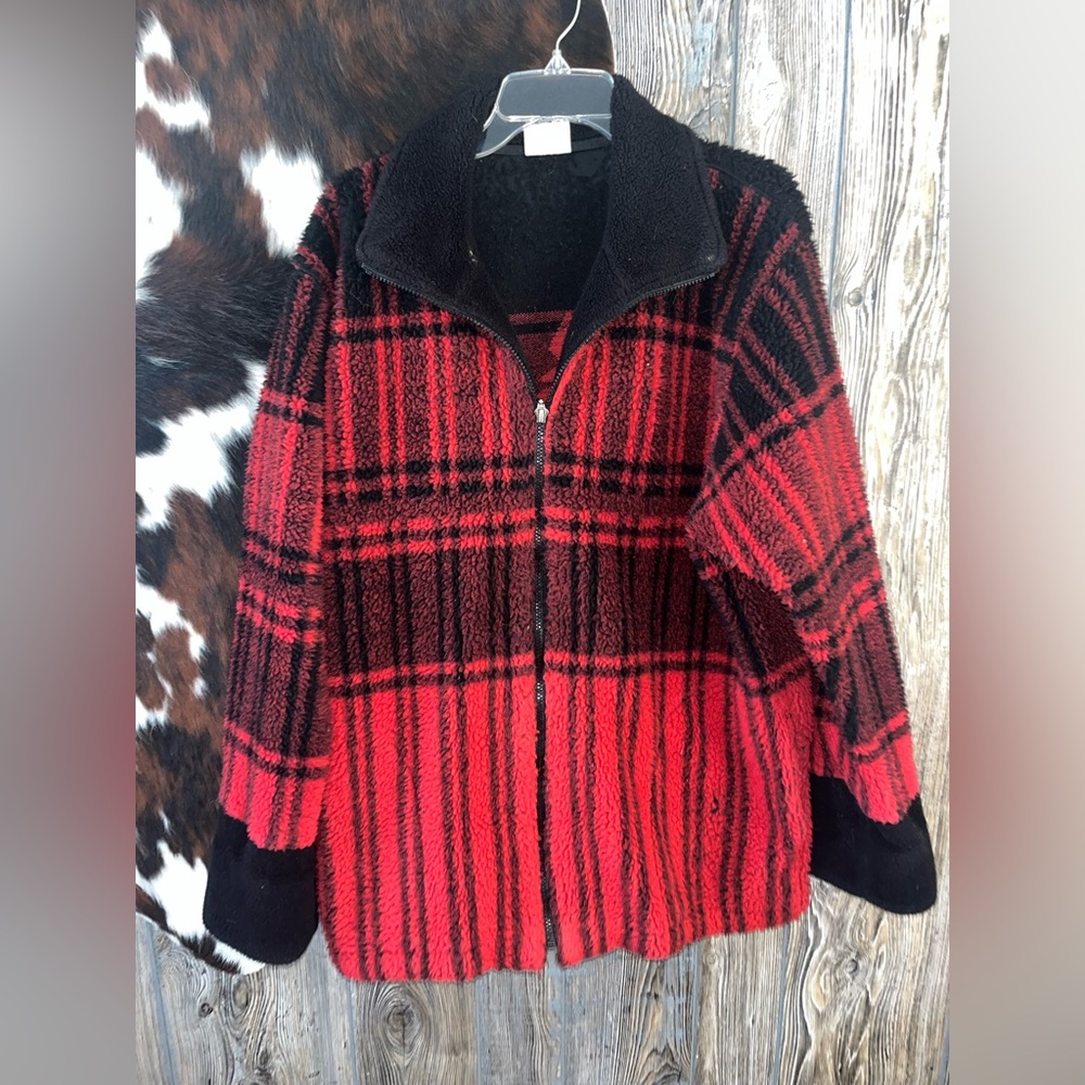 Duffel outdoor full zip red & black fleece snowflake design jacket size large